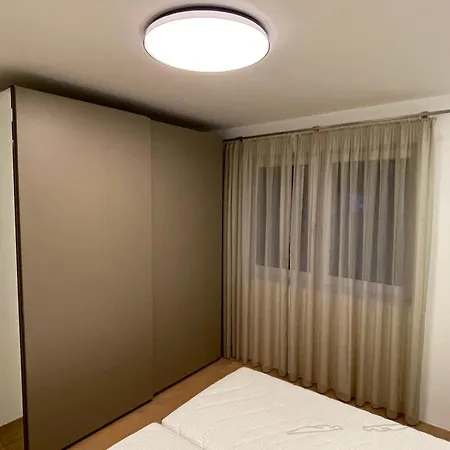 Apartment Elena